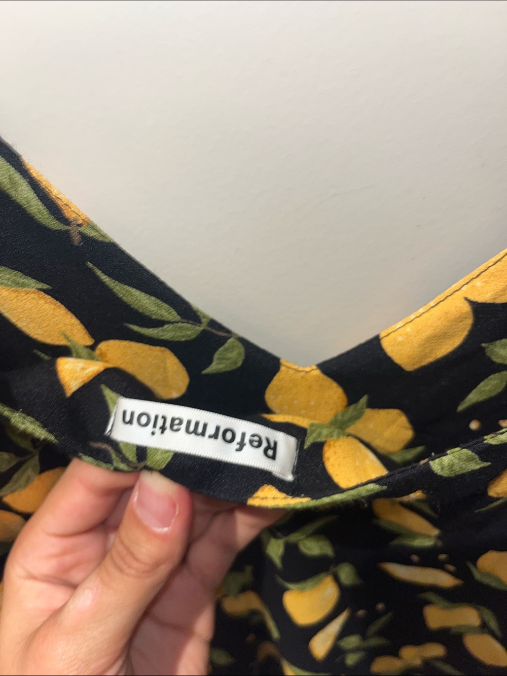 Reformation lemon marlow dress - Picture 4 of 4